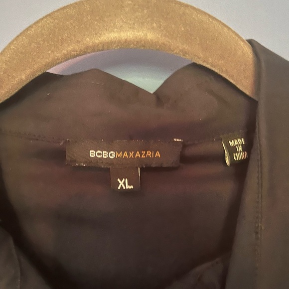 BCBG women’s black fitted top size XL white embroidered pattern - Picture 2 of 4